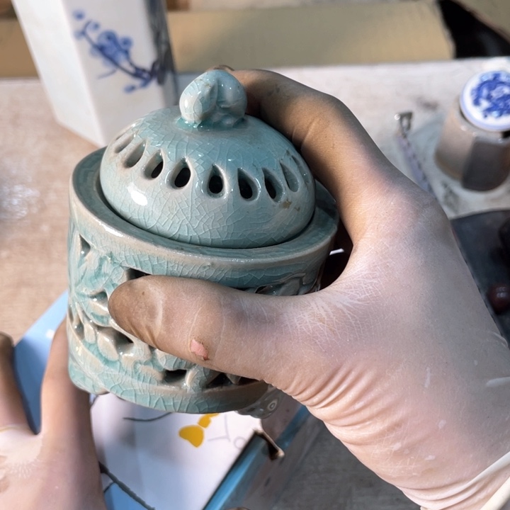 在**方新亿阁祝福大家新年快乐