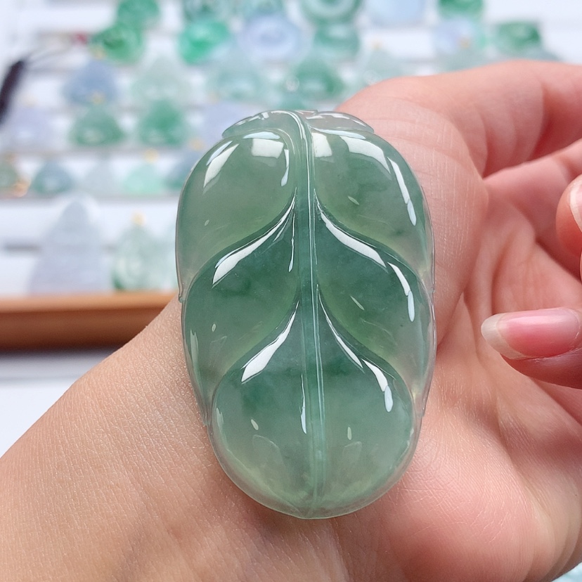 【闪购商品】翡翠吊坠(不含链)未镶嵌