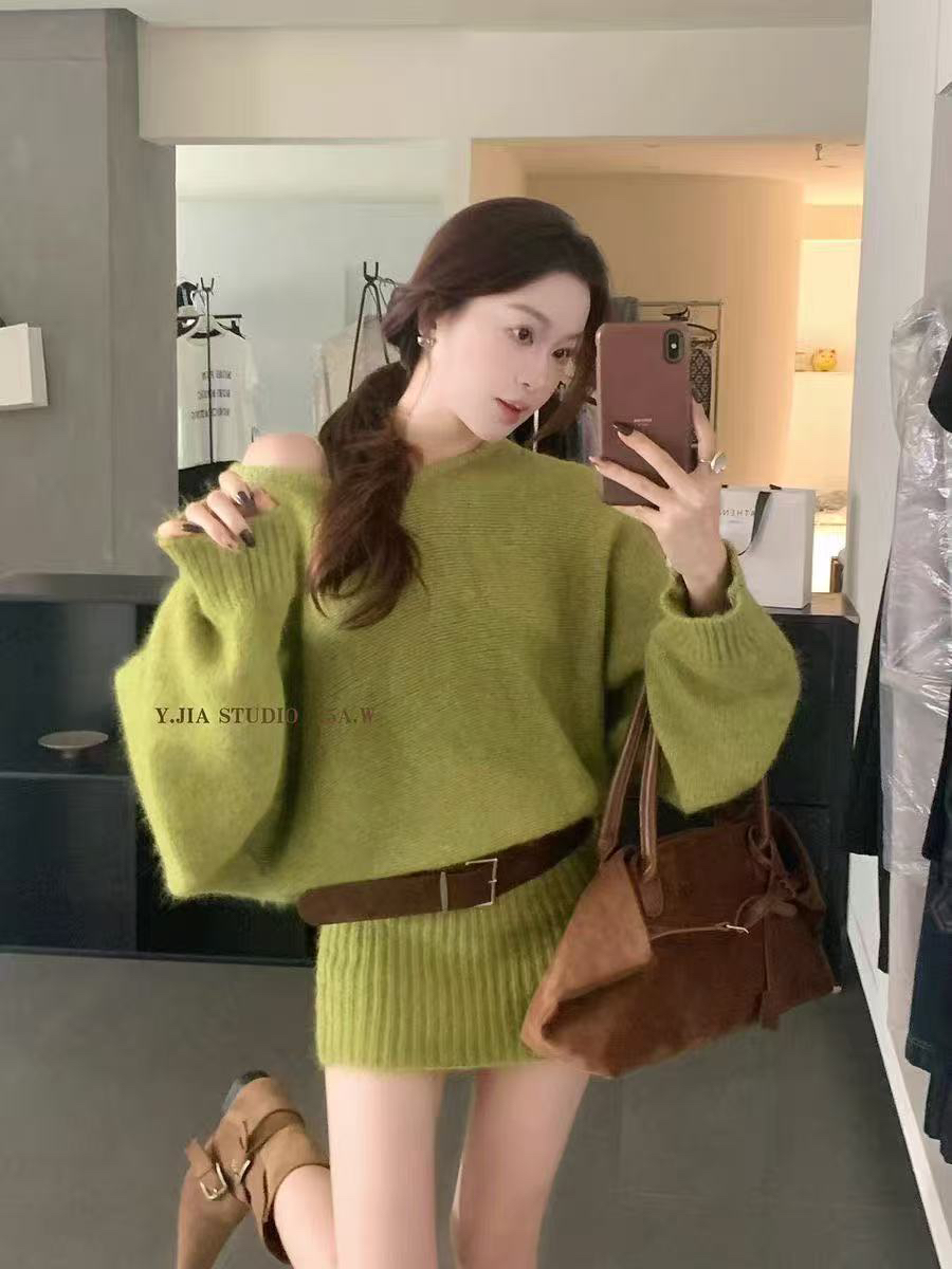 绿色圆领长袖连衣裙女装早秋氛围感穿搭宽松慵懒风纯欲辣妹包臀裙