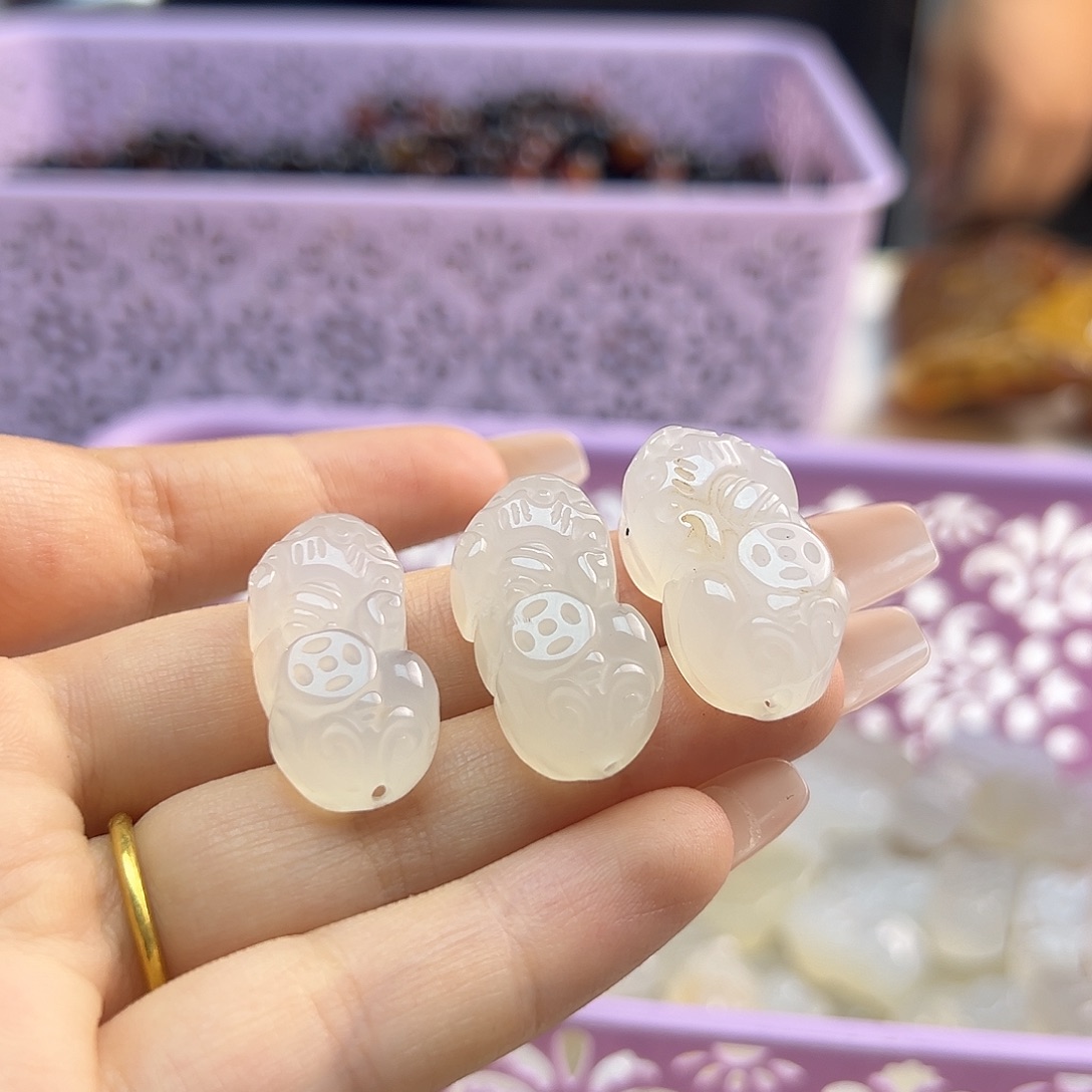 玛瑙/玉髓未镶嵌颈饰