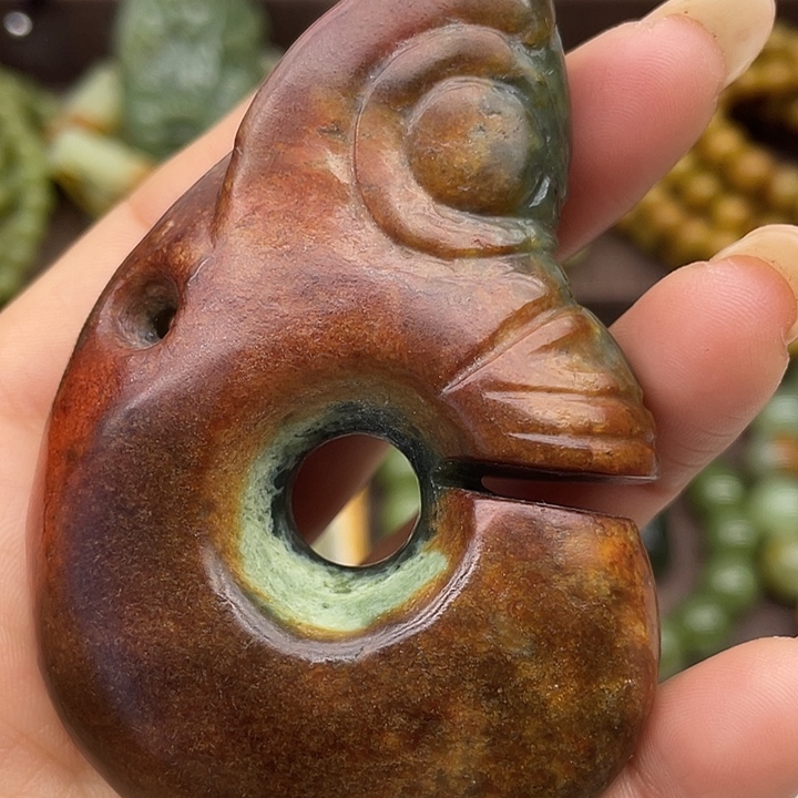 岫岩河磨玉（透闪石质玉）未镶嵌把件