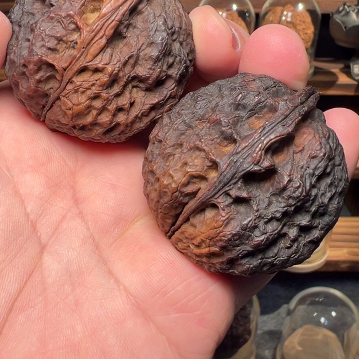 文玩核桃把件貔貅金蟾44.5mm