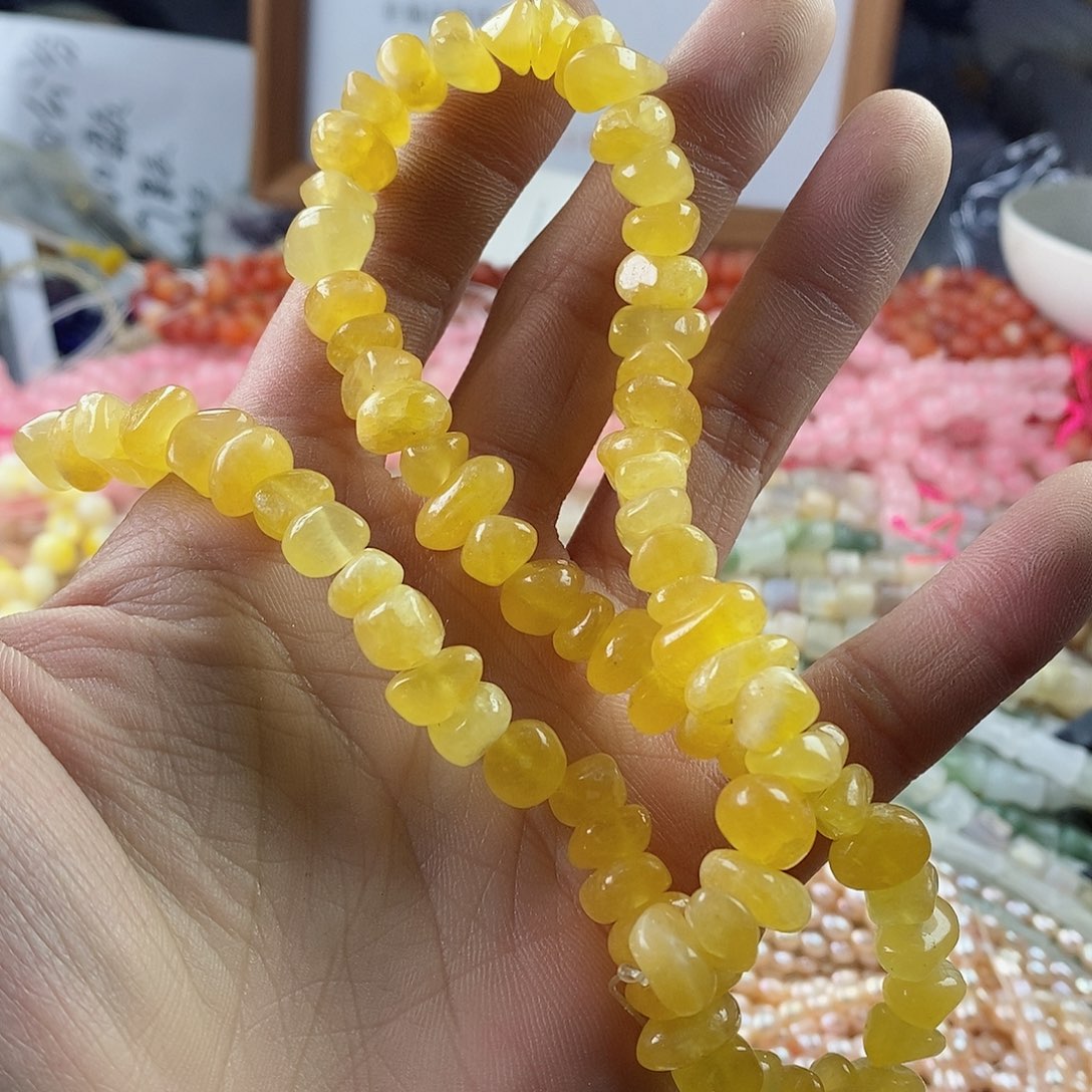 玛瑙/玉髓珠宝半成品合金一条天然润体不规则米黄玉