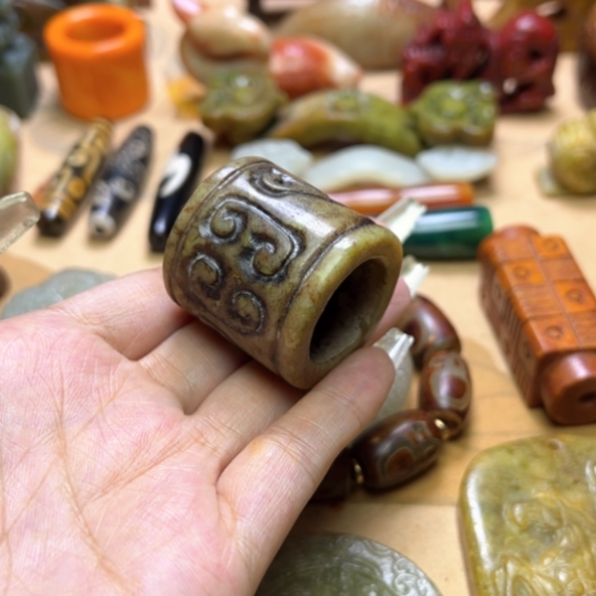 【闪购商品】蛇纹石玉颈饰未镶嵌