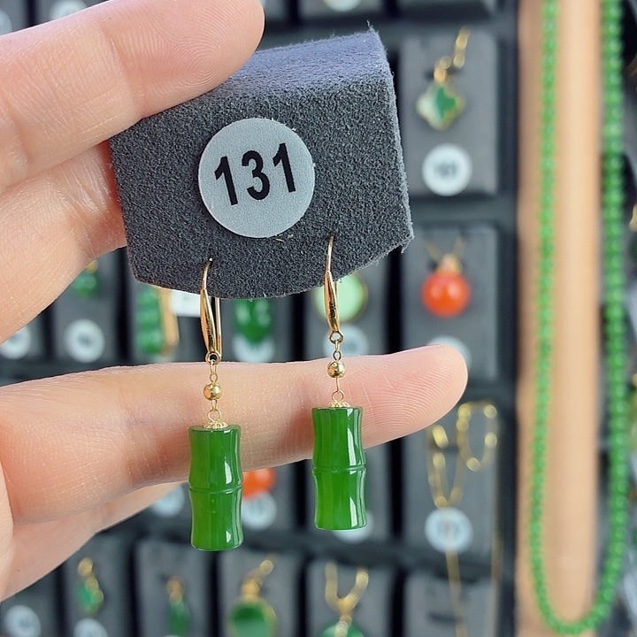 和田玉18K金镶嵌耳饰