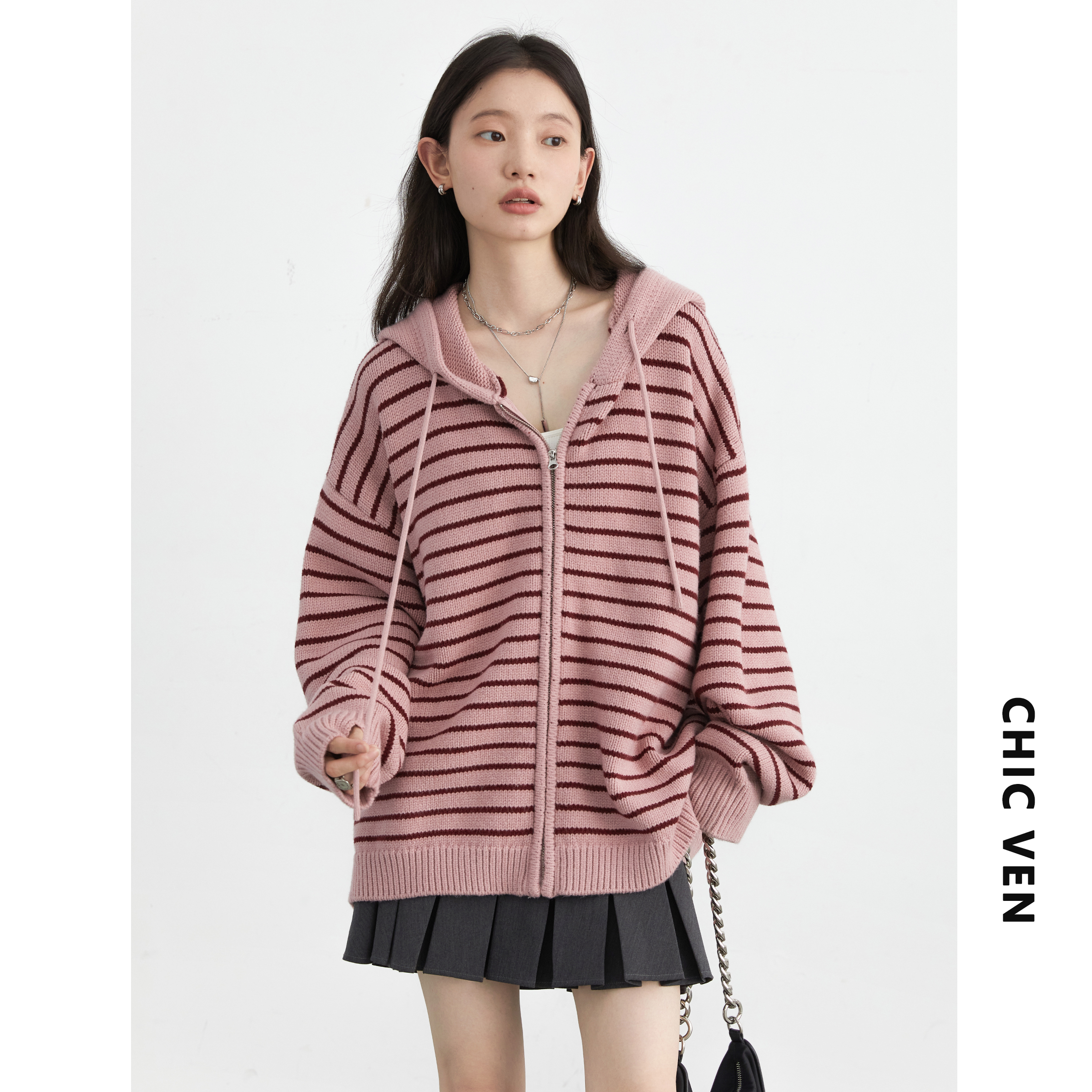 CHICVEN 秋季新款抽绳连帽条纹毛衣开衫宽松针织外套女124QS70500