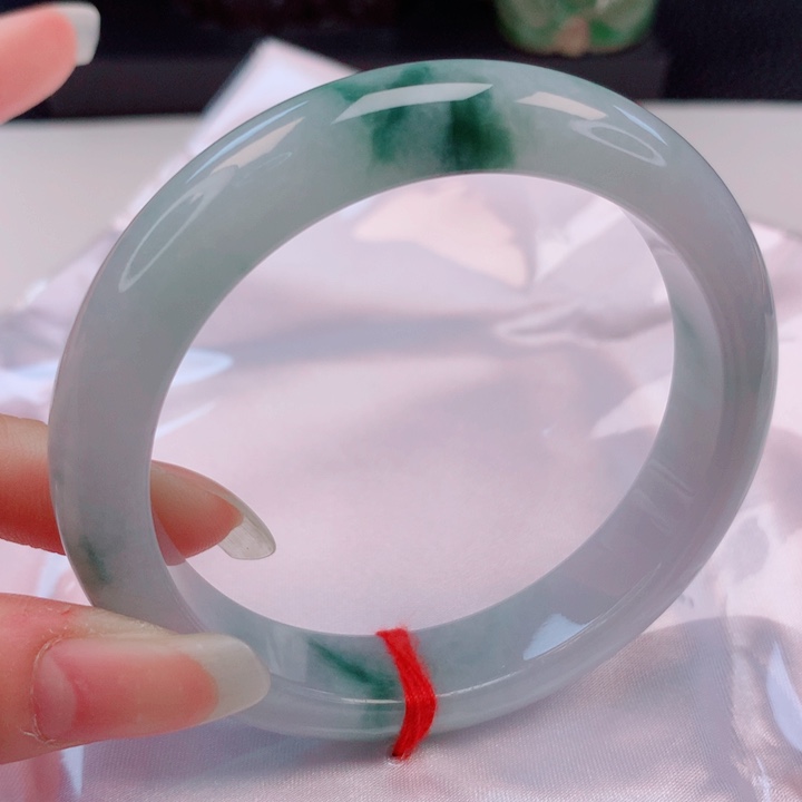 翡翠未镶嵌手镯57圈