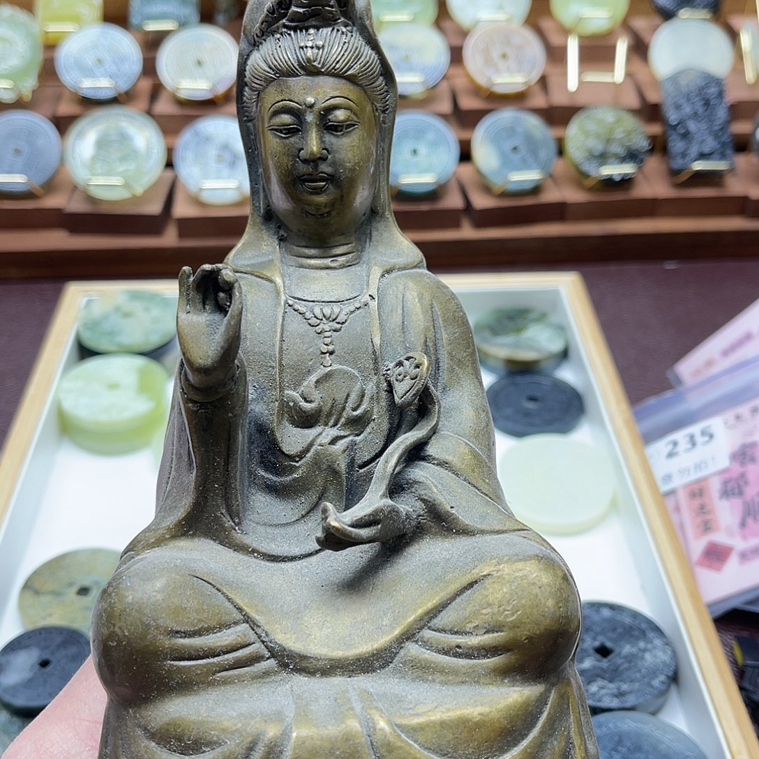 蛇纹石玉未镶嵌颈饰纯铜