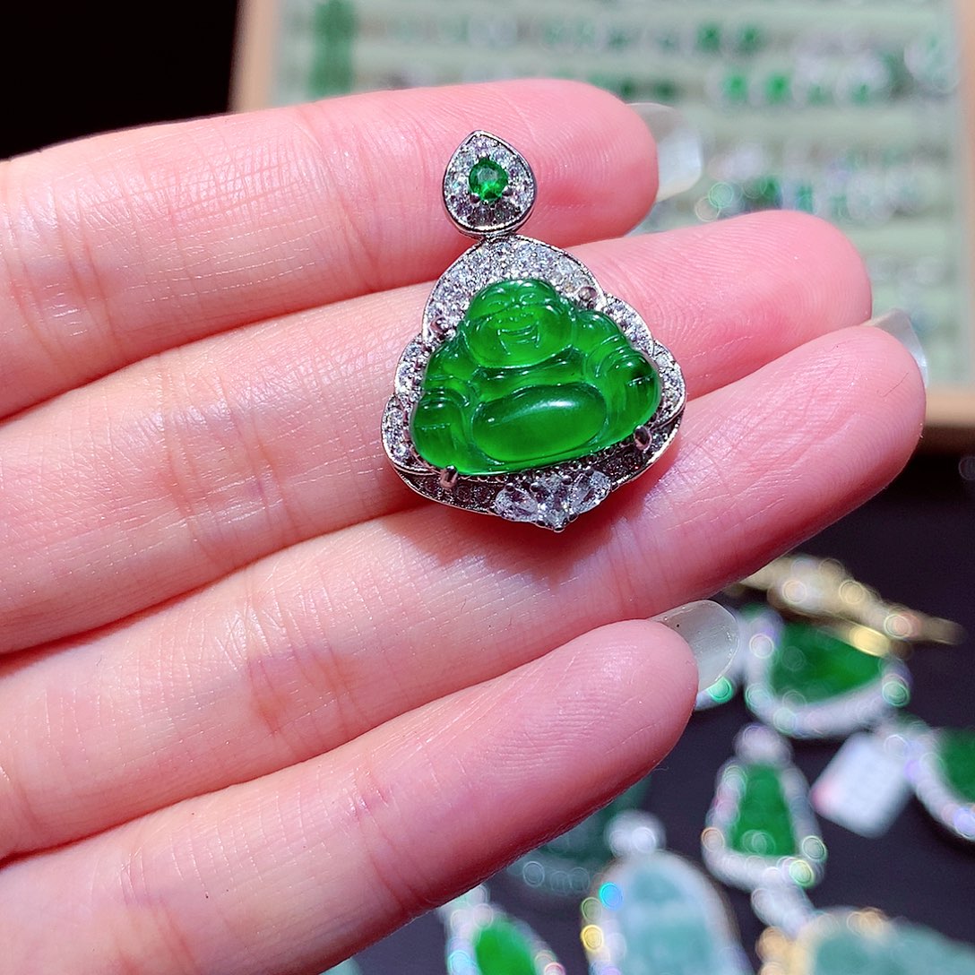 【闪购商品】翡翠吊坠(不含链)未镶嵌