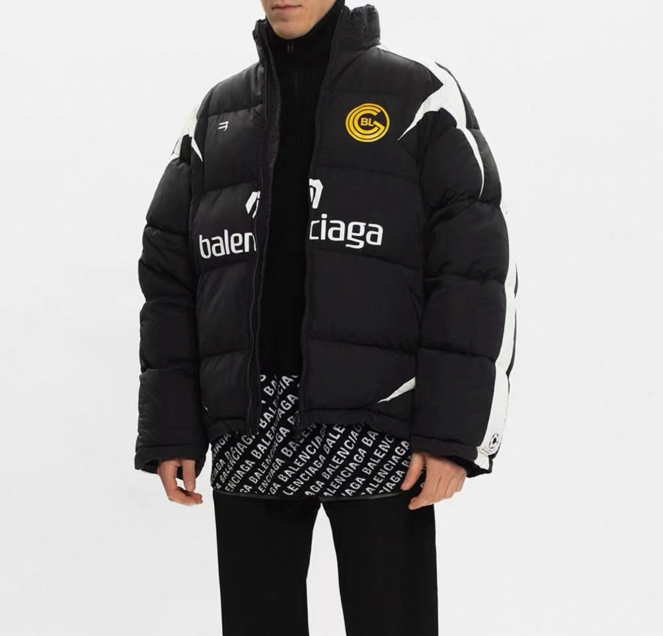 未使用 Balenciaga/巴黎世家 黑色10号字母足球羽绒服48码