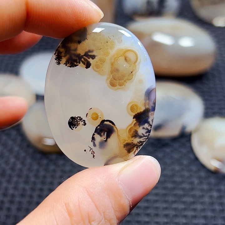 玛瑙/玉髓未镶嵌珠宝半成品