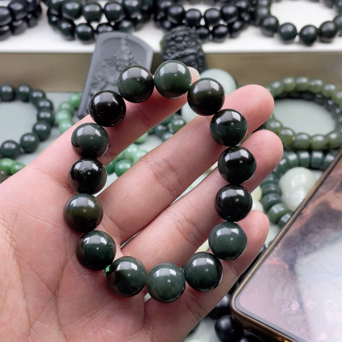 和田玉手串未镶嵌