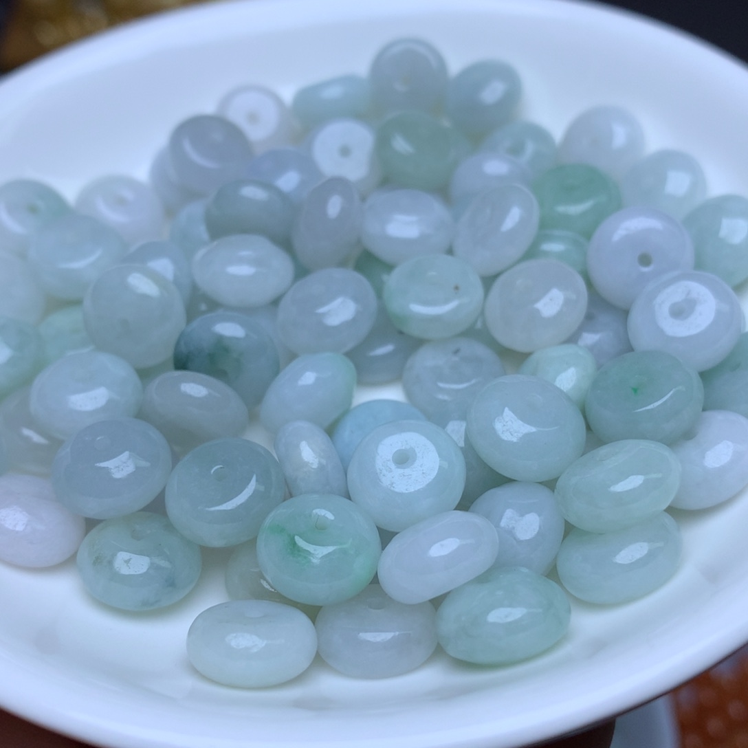 【闪购商品】翡翠手链未镶嵌卡5乘10冰绿白算盘40个