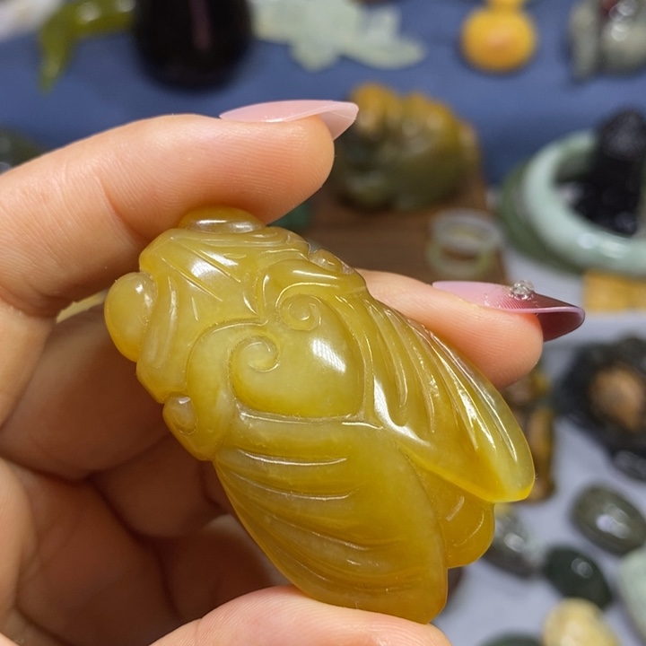 蛇纹石玉未镶嵌花玉