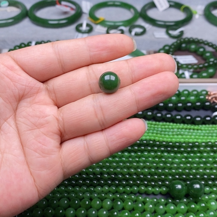 颈饰未镶嵌和田玉（碧玉）安***夜卡12