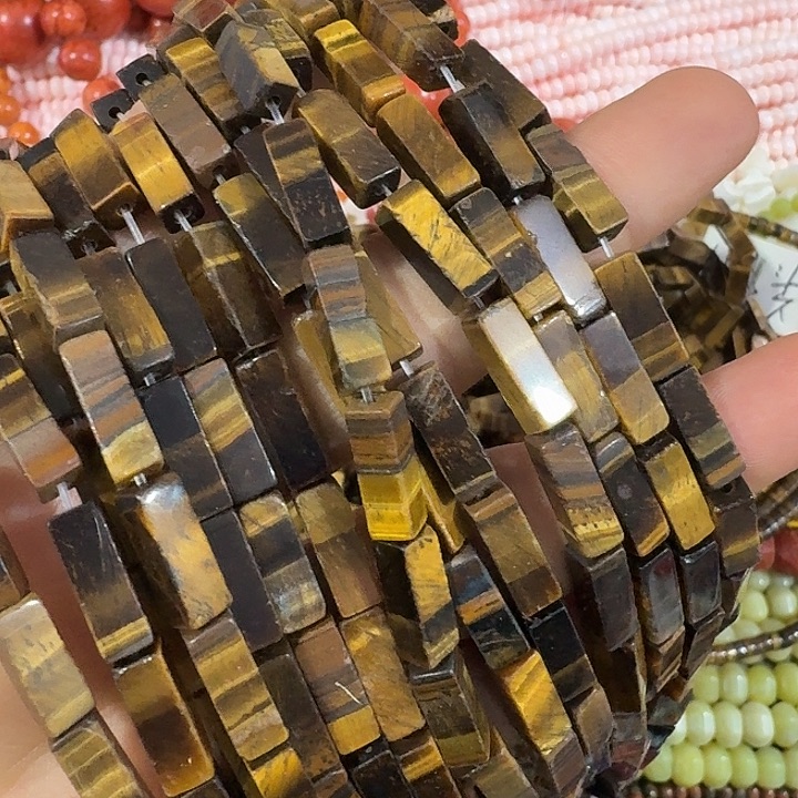 玛瑙/玉髓合金珠宝半成品一条虎睛四面管珠