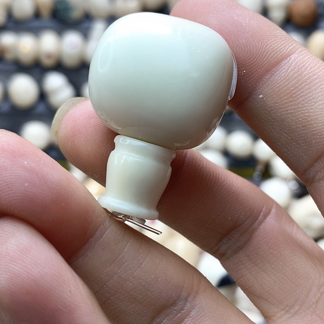 L***,菩提根/象牙果吊坠