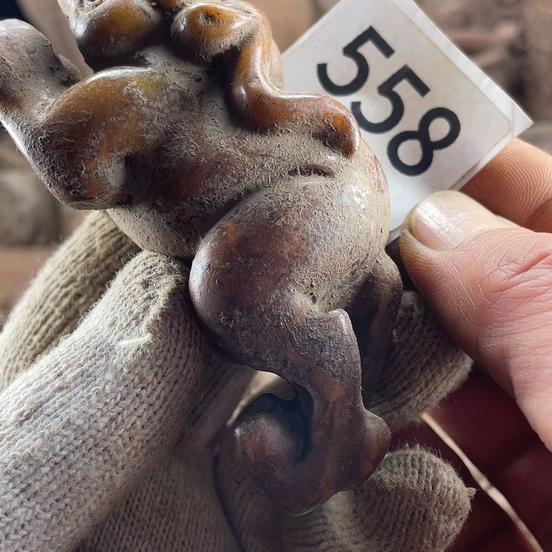 和田玉（糖玉）未镶嵌挂件