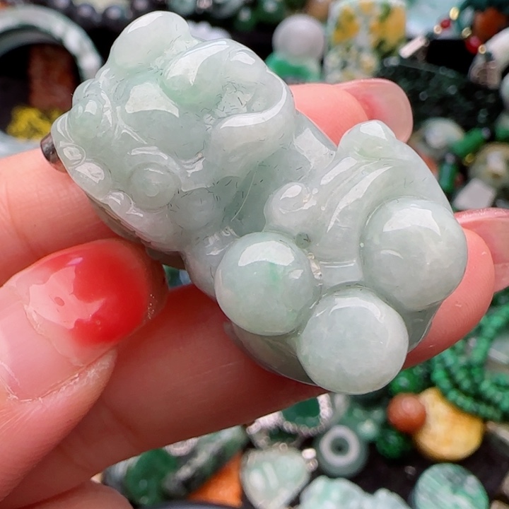 翡翠颈饰未镶嵌天然A货67