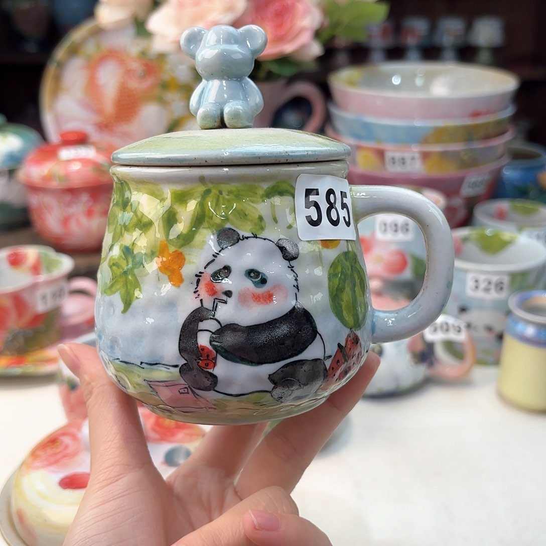 瓷片兔兔好可爱啊我