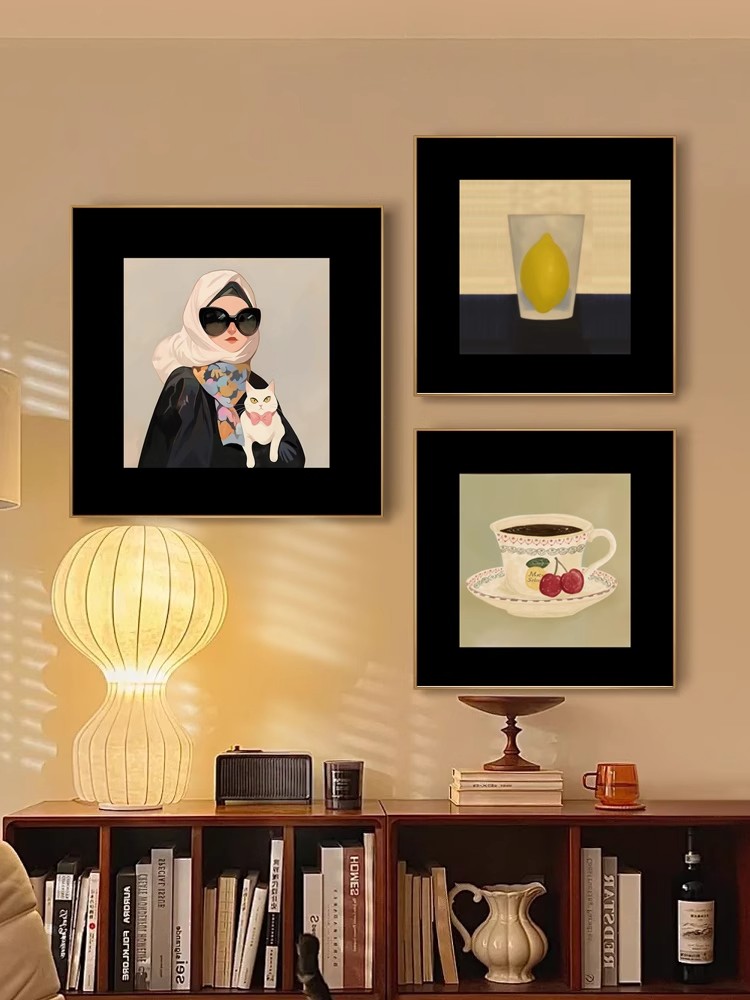 高级感沙发挂画餐厅装饰画女人与猫客厅壁画轻奢摆画抽象小众挂画