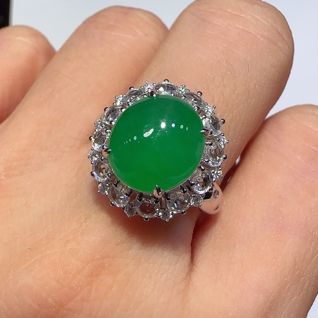 翡翠戒指18K金镶嵌戒指