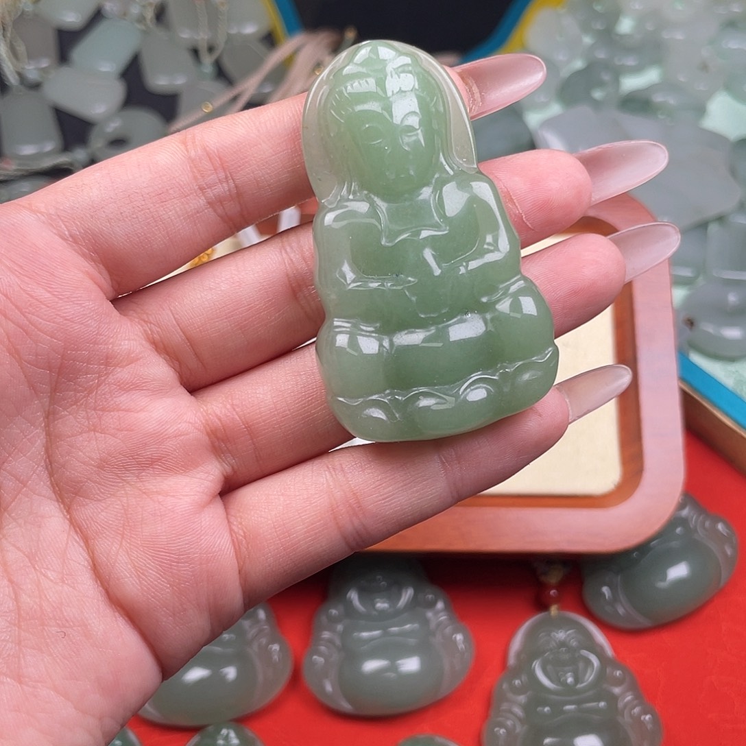 石英质玉未镶嵌吊坠(赠链)