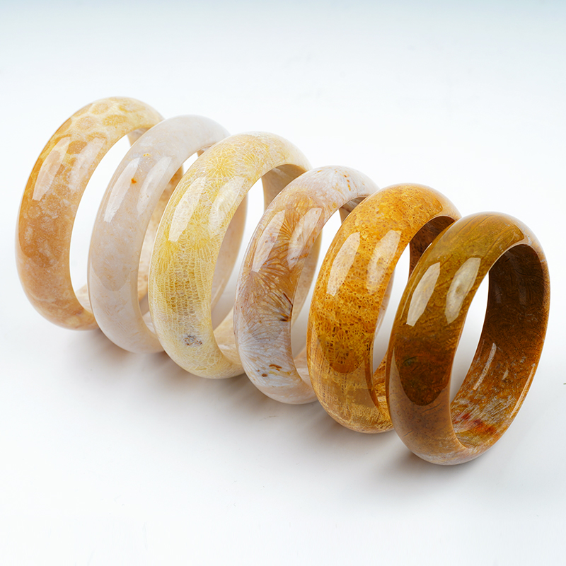 黑7珊瑚玉手镯圈口测量方法