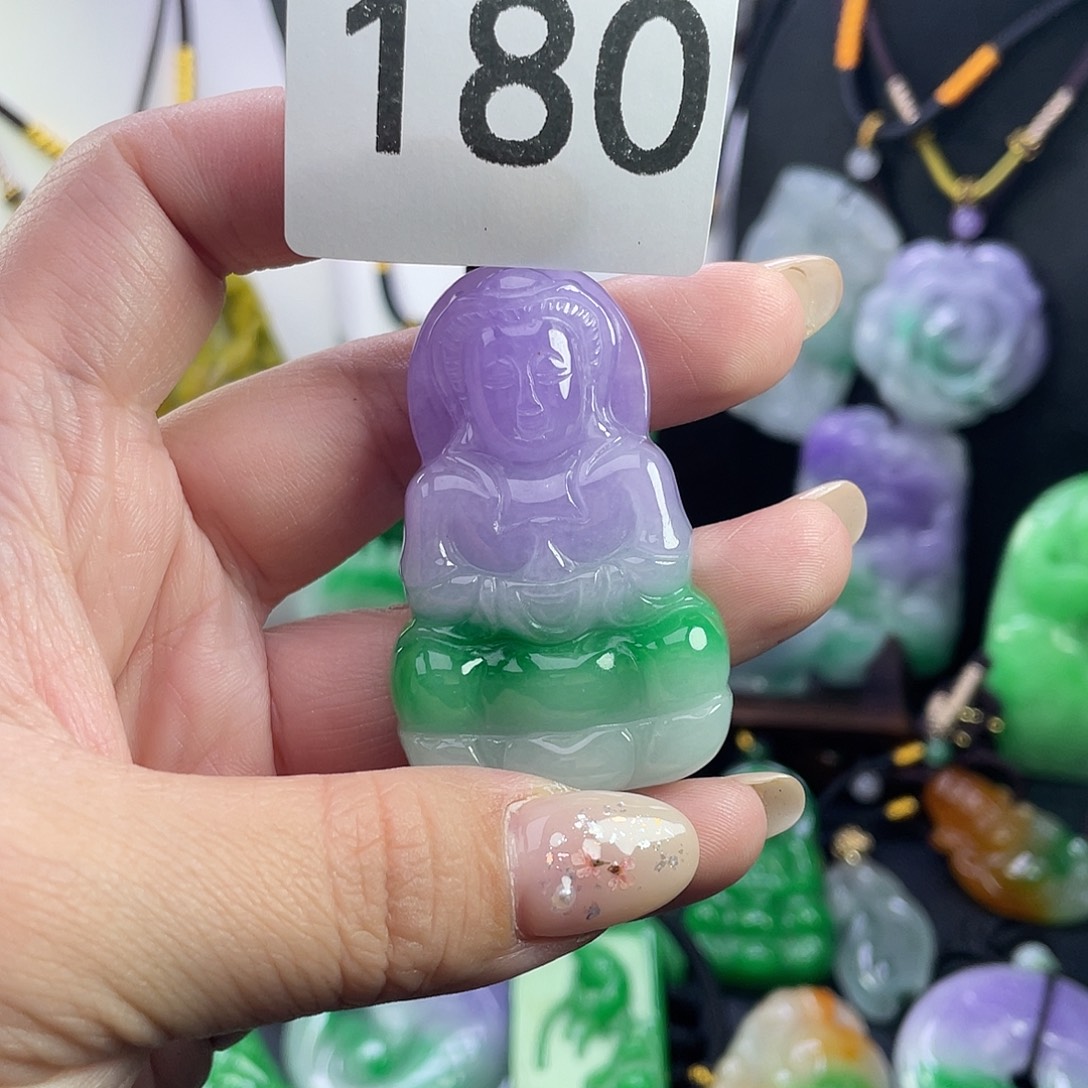 翡翠未镶嵌吊坠(赠链)