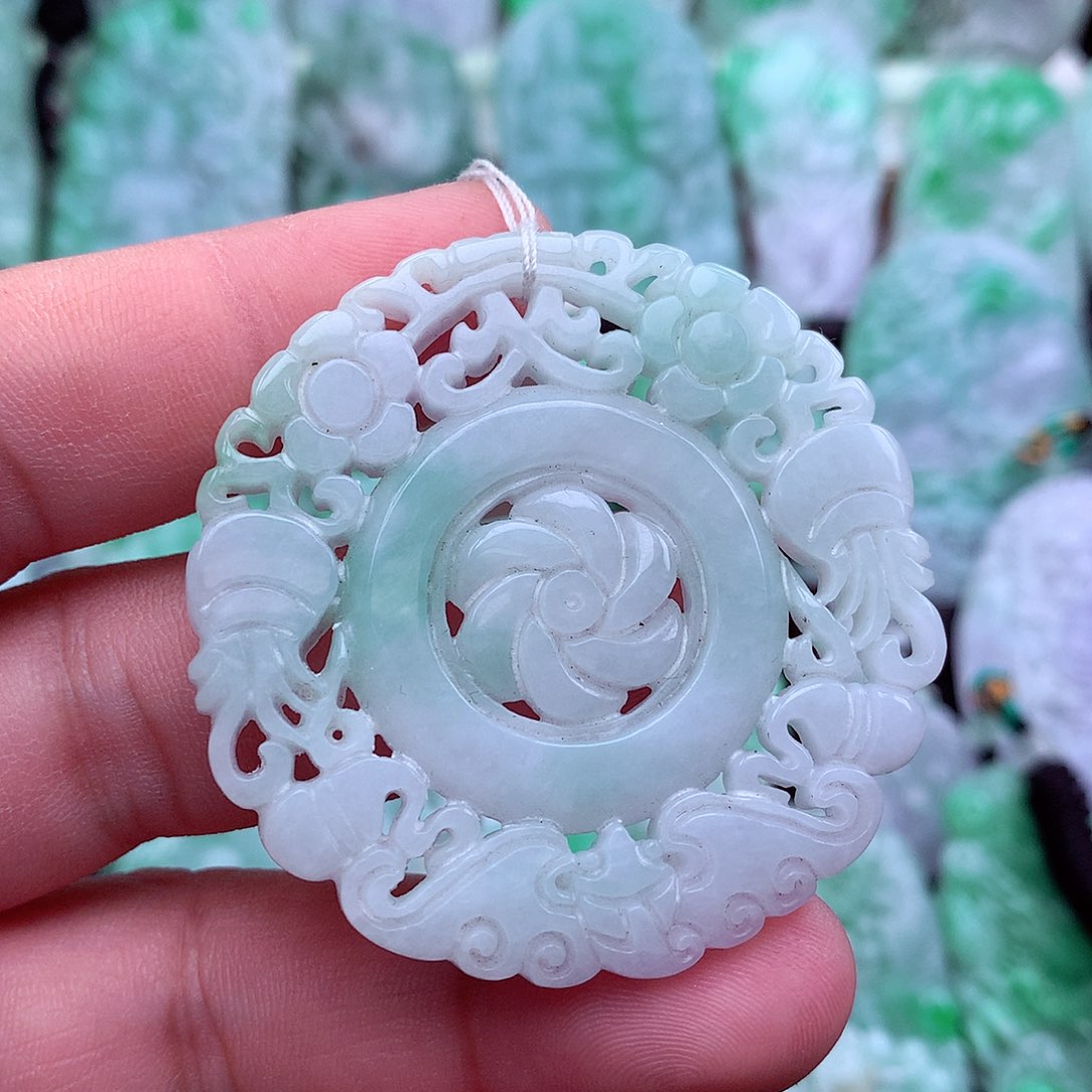 翡翠吊坠(不含链)未镶嵌