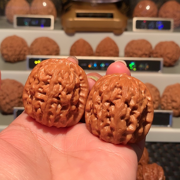 文玩核桃把件霸王