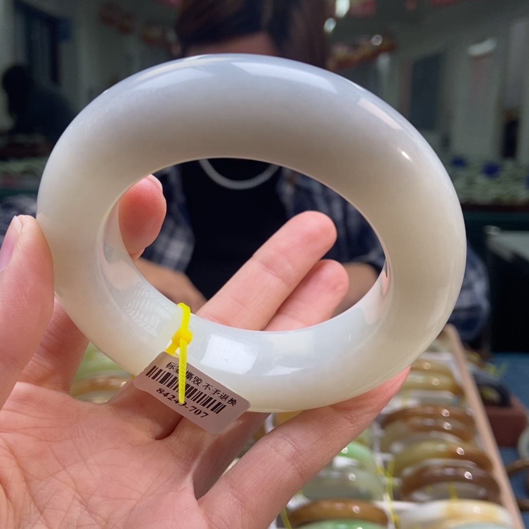 和田玉手镯未镶嵌五***雨58.6