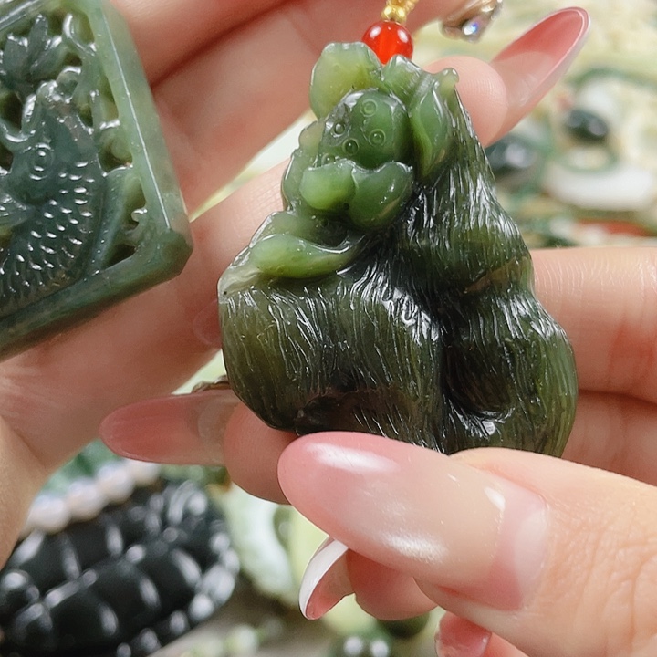 未镶嵌和田玉挂件