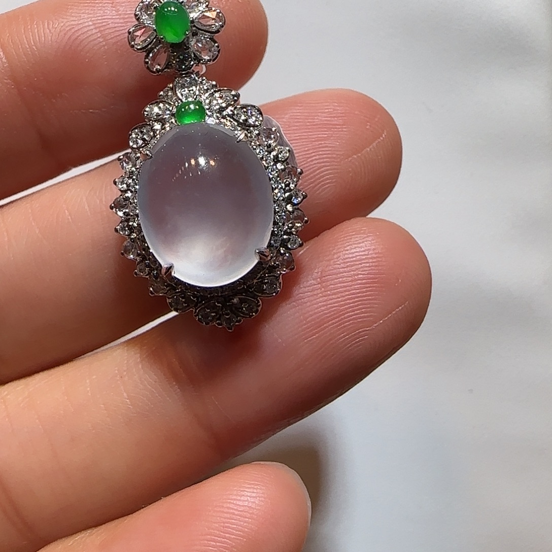 翡翠18K金镶嵌戒指蛋面吊坠