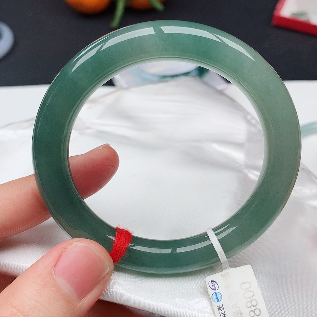 翡翠手镯未镶嵌天然翡翠手镯