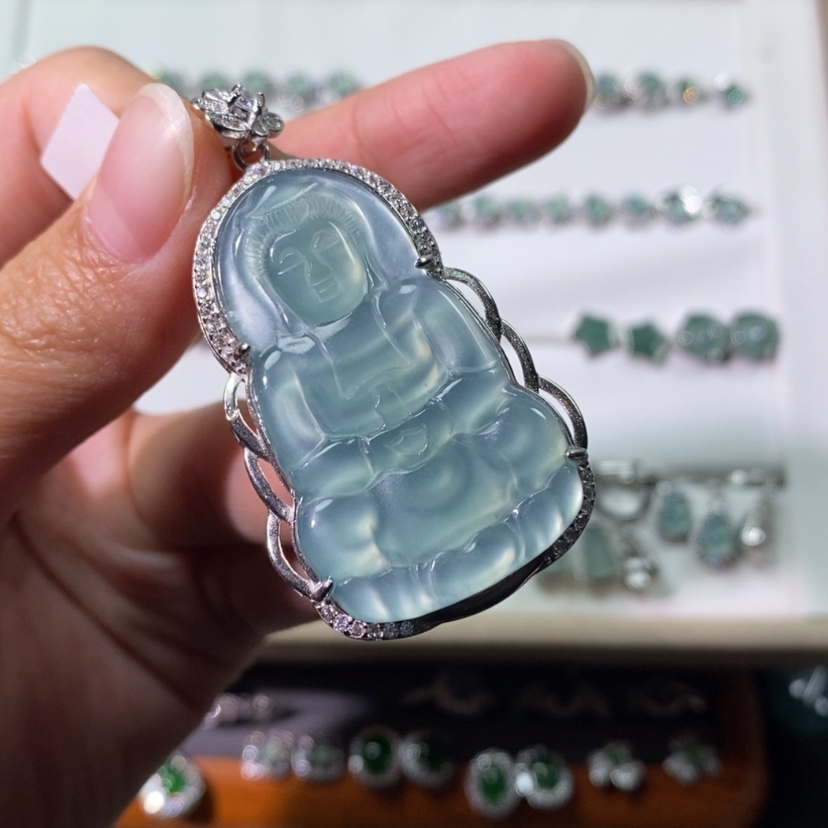 【闪购商品】翡翠颈饰银S925镶嵌猪*儿分3单