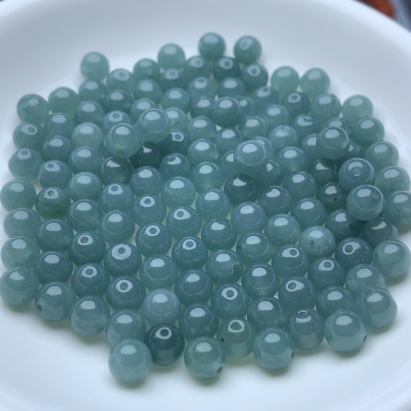 【闪购商品】翡翠手链未镶嵌卡6冰蓝水28颗