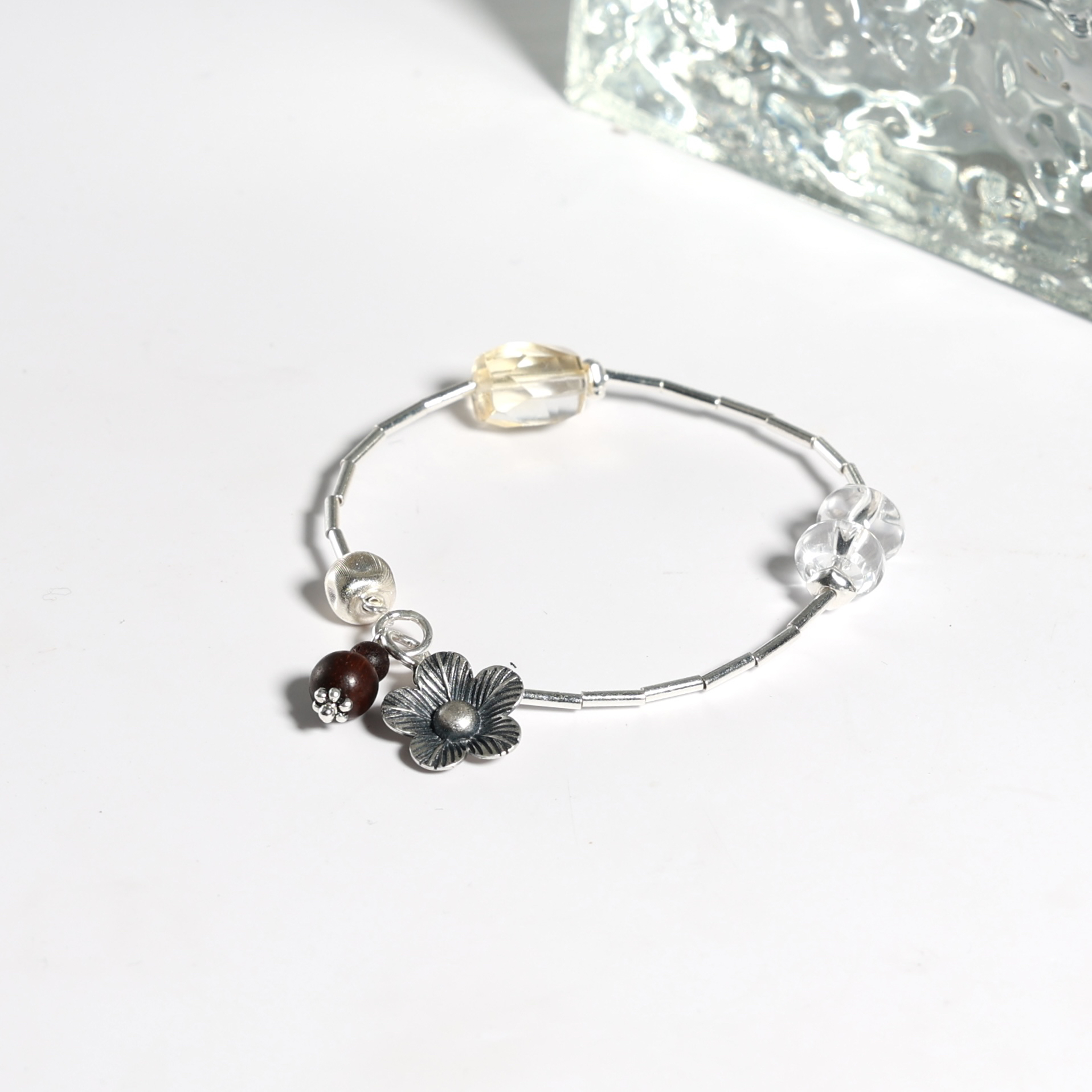 【绿叶扶花】设计感叠带百搭优雅水晶手串（多样性发货）