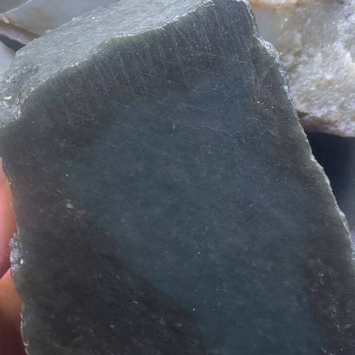 和田玉未镶嵌珠宝半成品