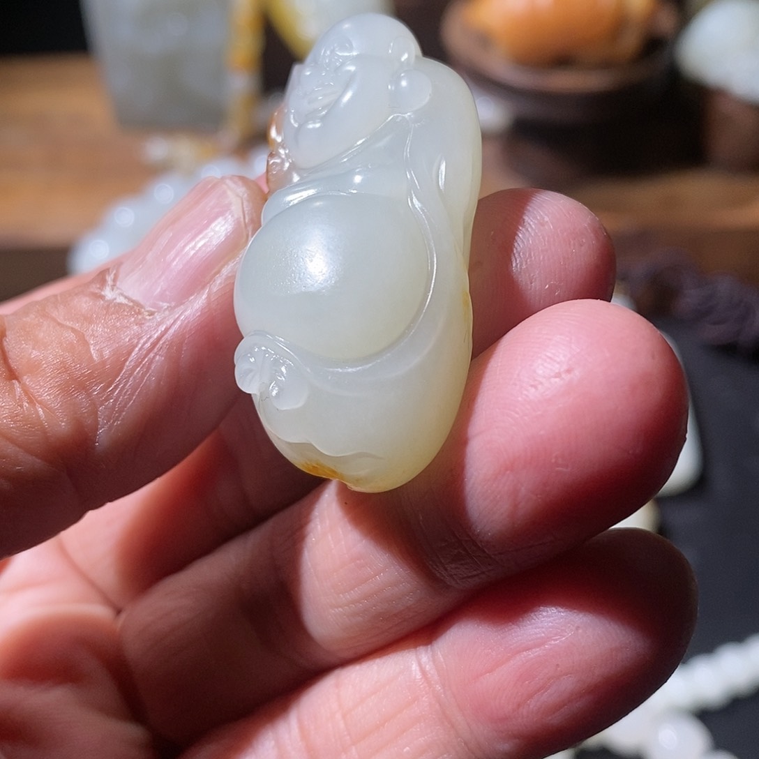 未镶嵌和田玉（白玉）车挂星*