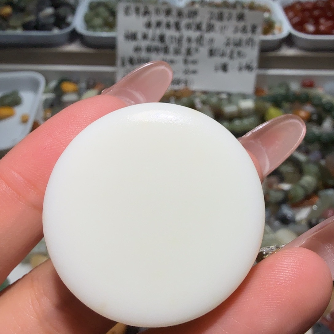 和田玉未镶嵌珠宝奇石