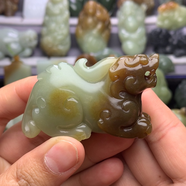 未镶嵌和田玉把件