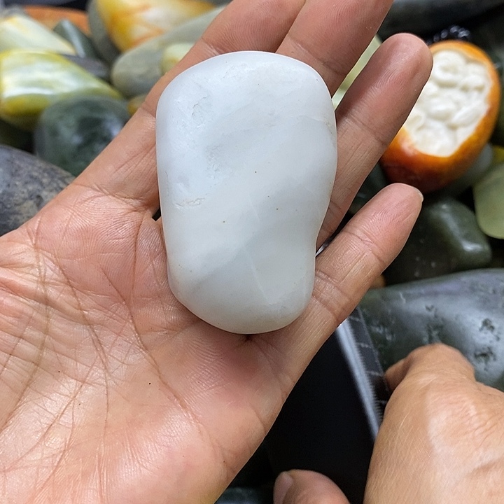 和田玉（糖玉）未镶嵌挂件