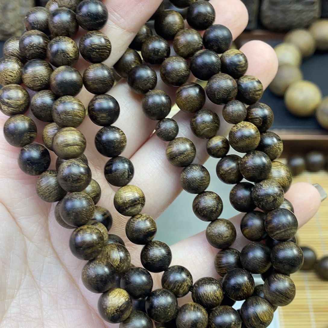 @***哥手串沉香芽庄白奇