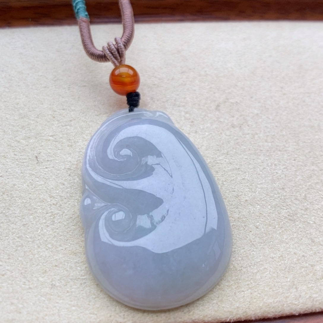 翡翠未镶嵌颈饰吊坠