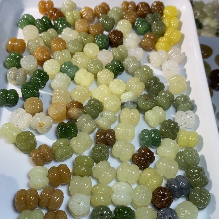 和田玉未镶嵌手链微瑕发二