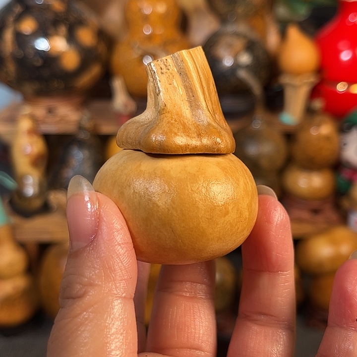 爱***儿南瓜龙头苹果。           