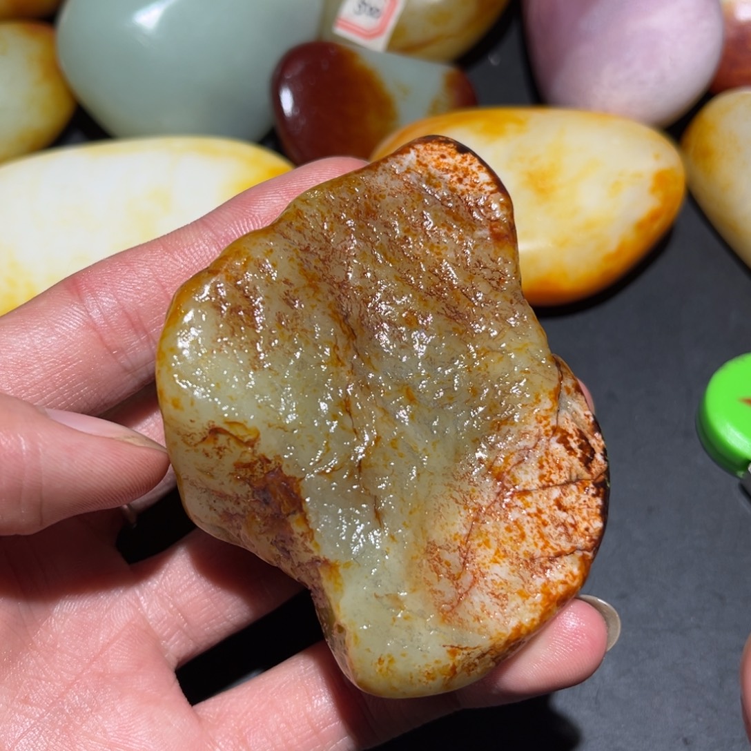 和田玉未镶嵌珠宝奇石