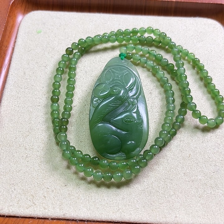 和田玉（碧玉）未镶嵌颈饰