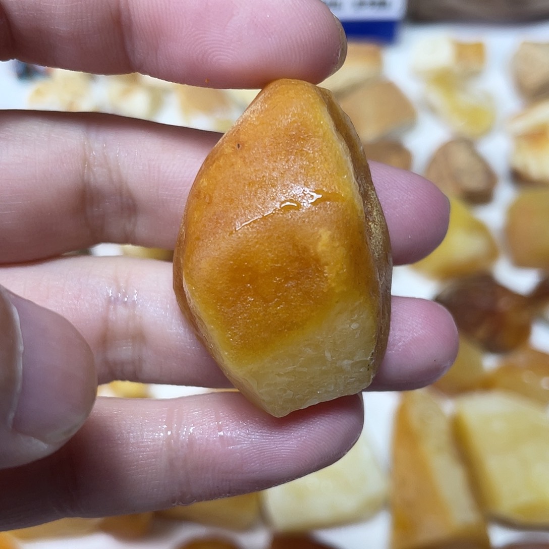 定制琥珀未镶嵌原矿琥珀